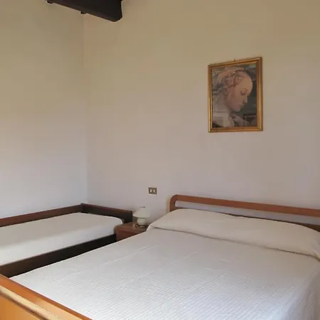 Violella Apartment *